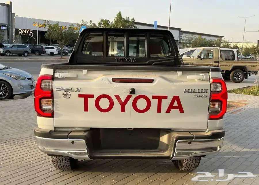 تويوتا هايلوكس بنزين 2025 فل كامل اصفار سعودي كاش63764935040386113