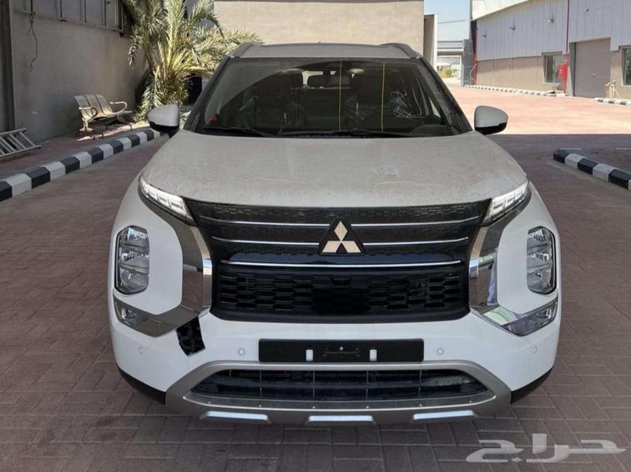 ميتسوبيشي اوتلاندر 4 4 نص فل 7 راكب 2024(كاش-تقسيط)63765238093314111