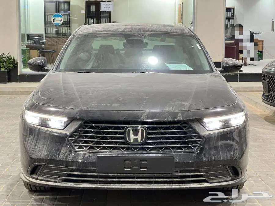 هوندا اكورد LX نص فل 2025 وستاندر63773398777218112