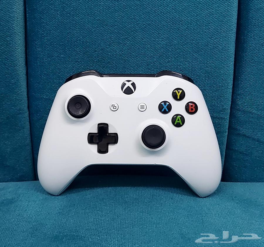 Xbox 1, Xbox 360, and Razer Sony Controller63704748248961112