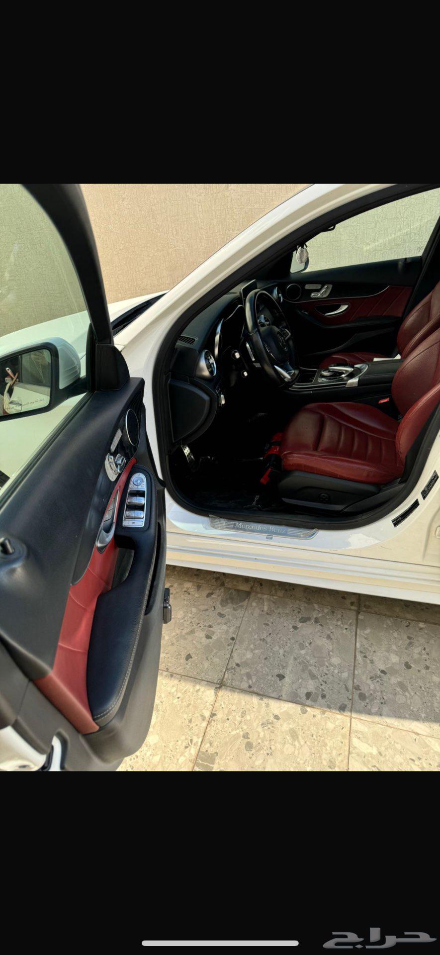 Mercedes C200 - 2018 clean, very clean use ..63799398741377113