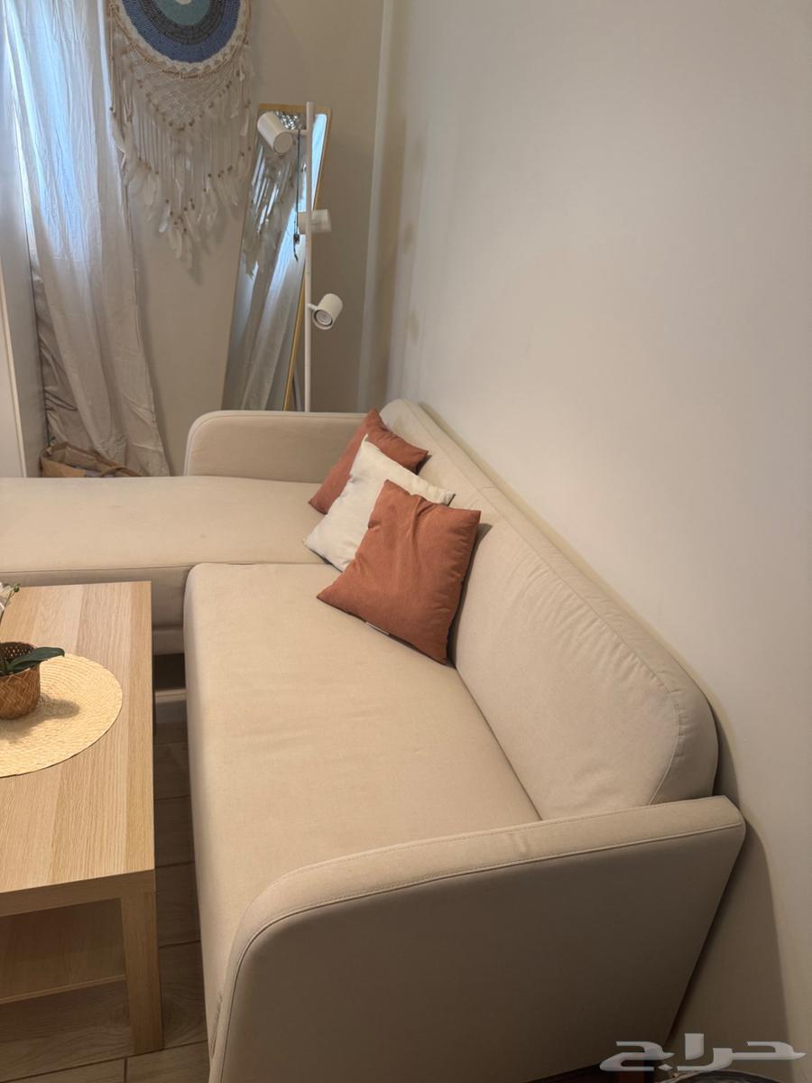 كنبة ايكيا وطاولة من ايكيا63711412779009113