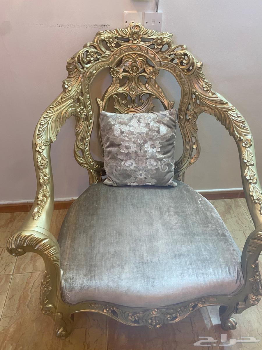 Classic three-piece sofa and three tables with clean fabric from Al-Qathmi63712319506818113