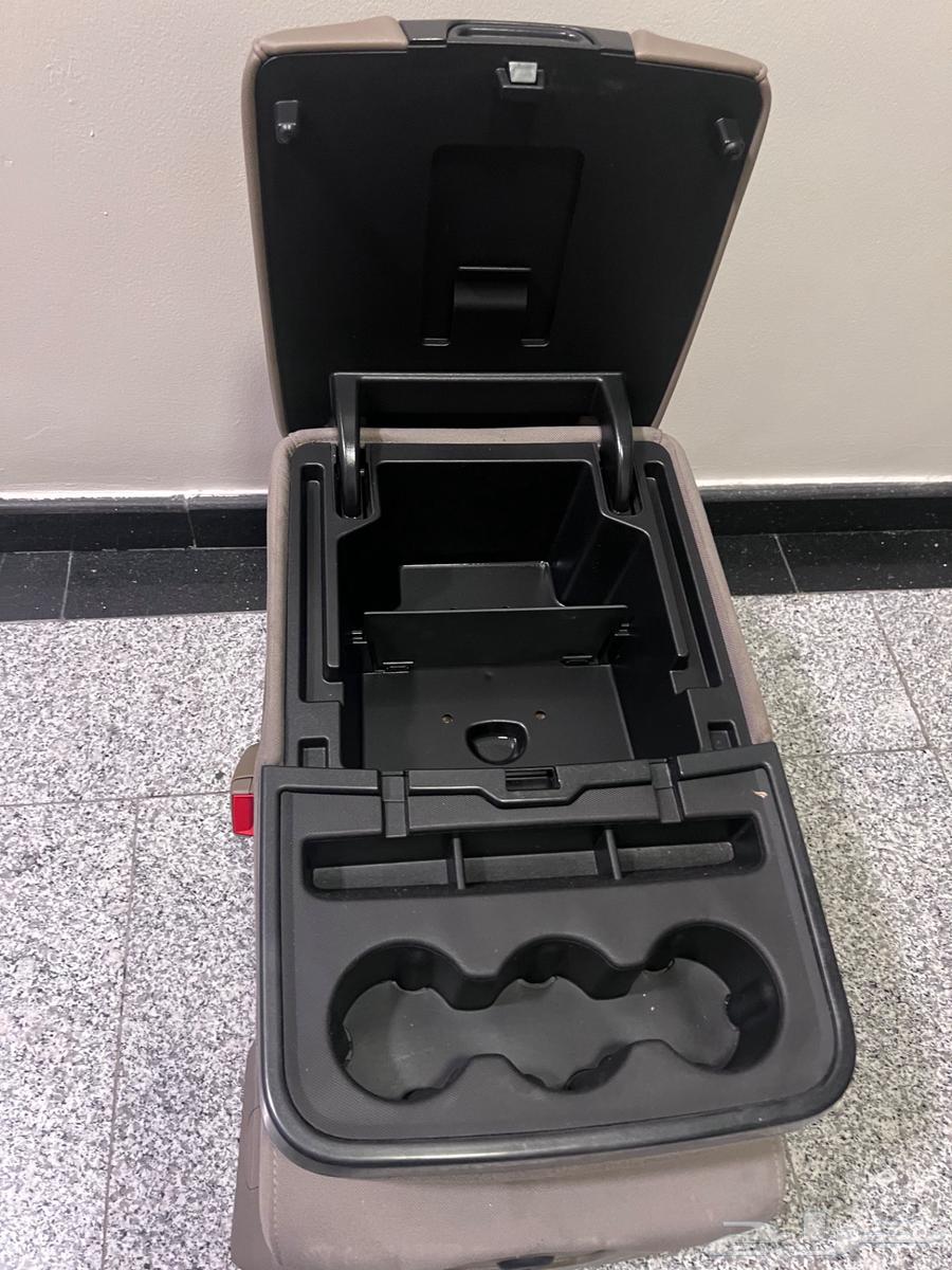 Taho LS 2016 Net and Console Armrest63798673695747113