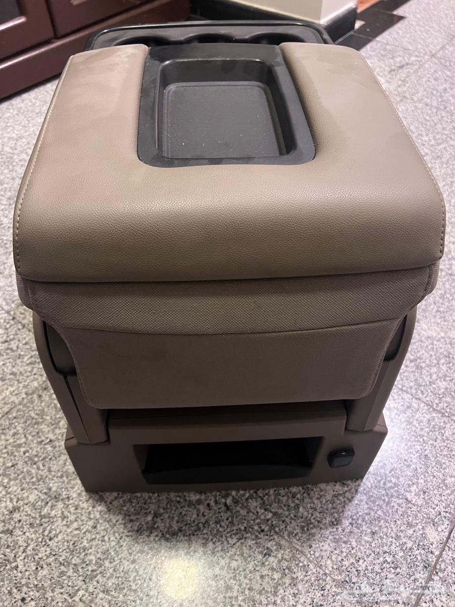 Taho LS 2016 Net and Console Armrest63798673695747111