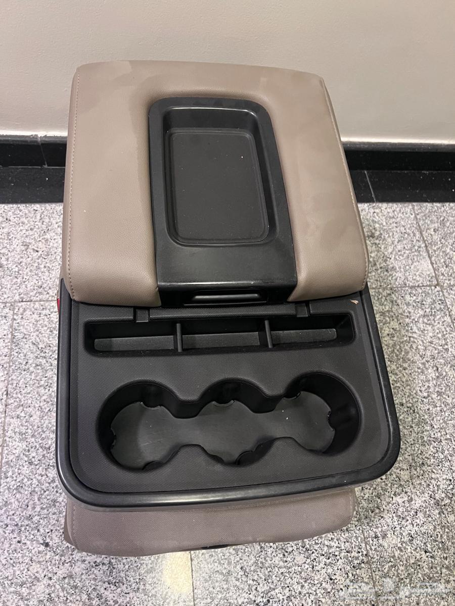 Taho LS 2016 Net and Console Armrest63798673695747114