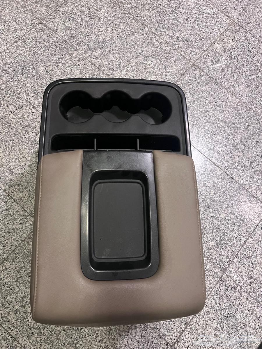 Taho LS 2016 Net and Console Armrest63798673695747110