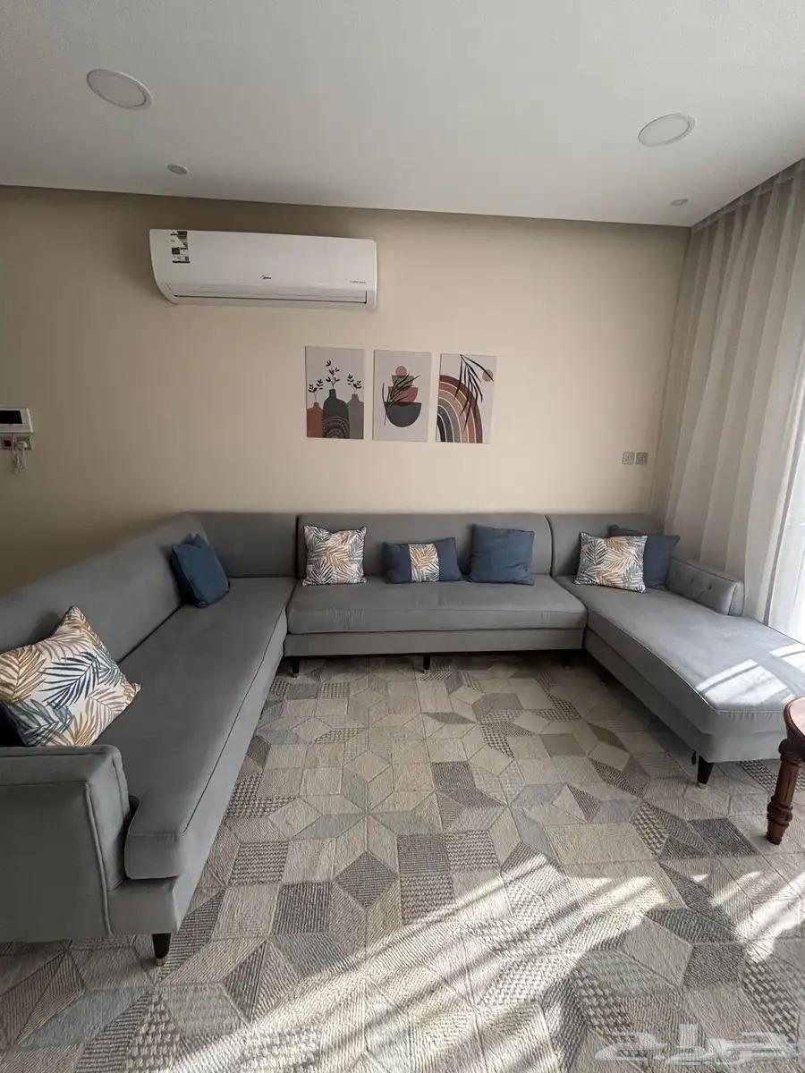 كنب للبيع بحالة ممتازه ..63715192952194110