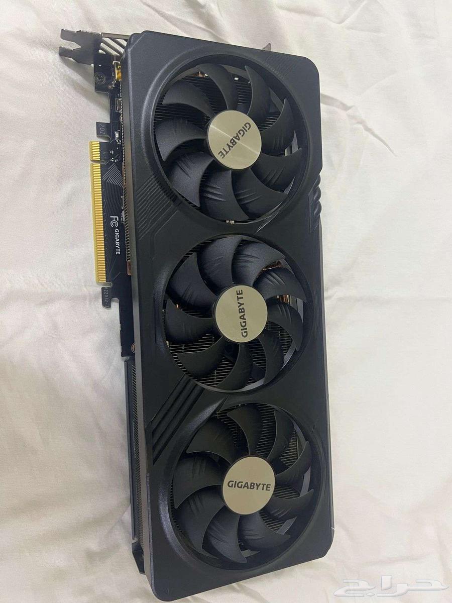 Gigabyte GeForce RTX 4070 Ti SUPER GAMING OC 16GB Graphics Card63716745259650111