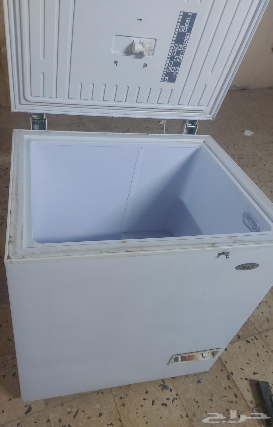 ثلاجة فريزر مربعة نظيفة تبريد عالي63667800150914110
