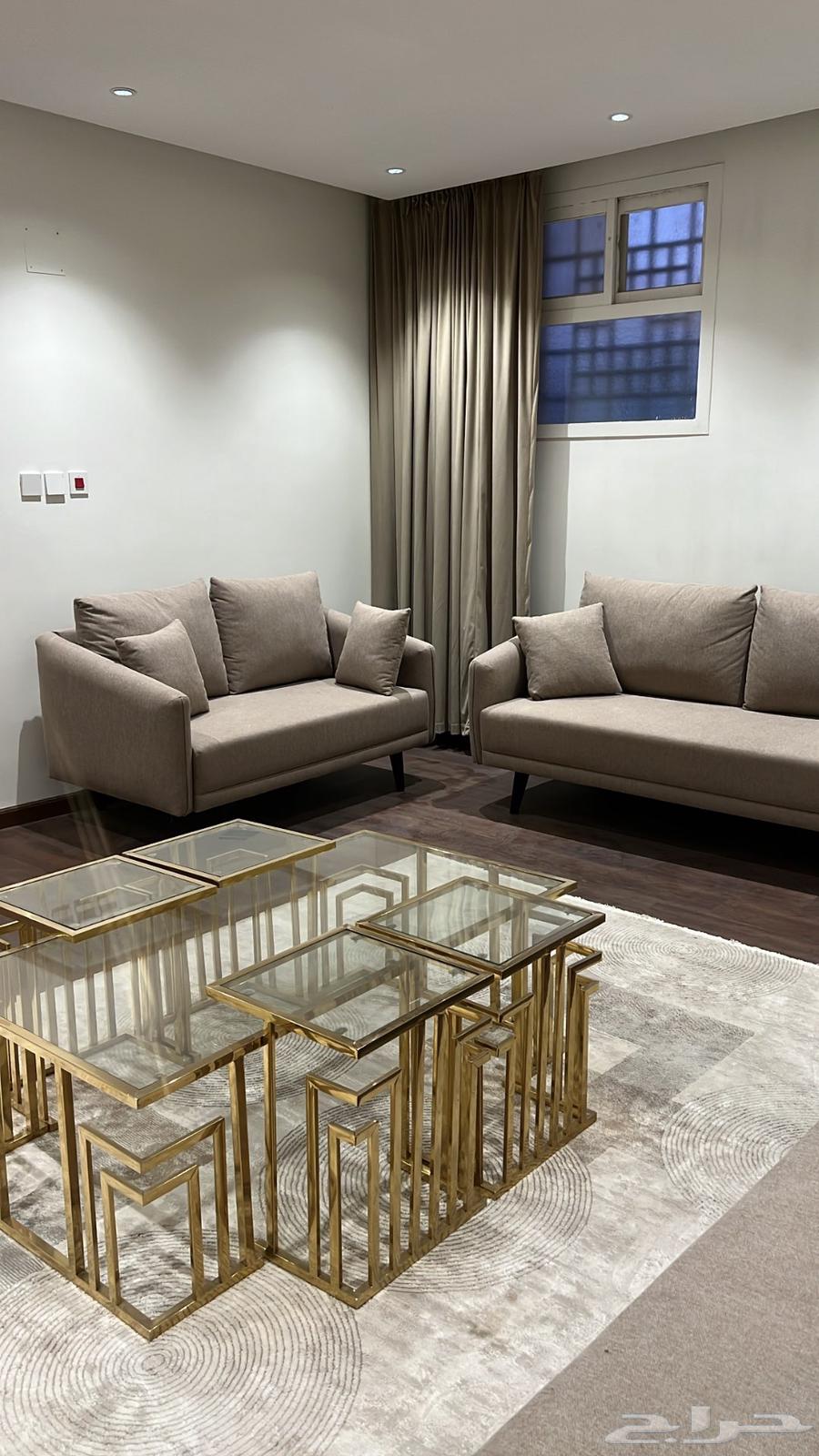 كنب نظيف جدا  للبيع63709472886273111