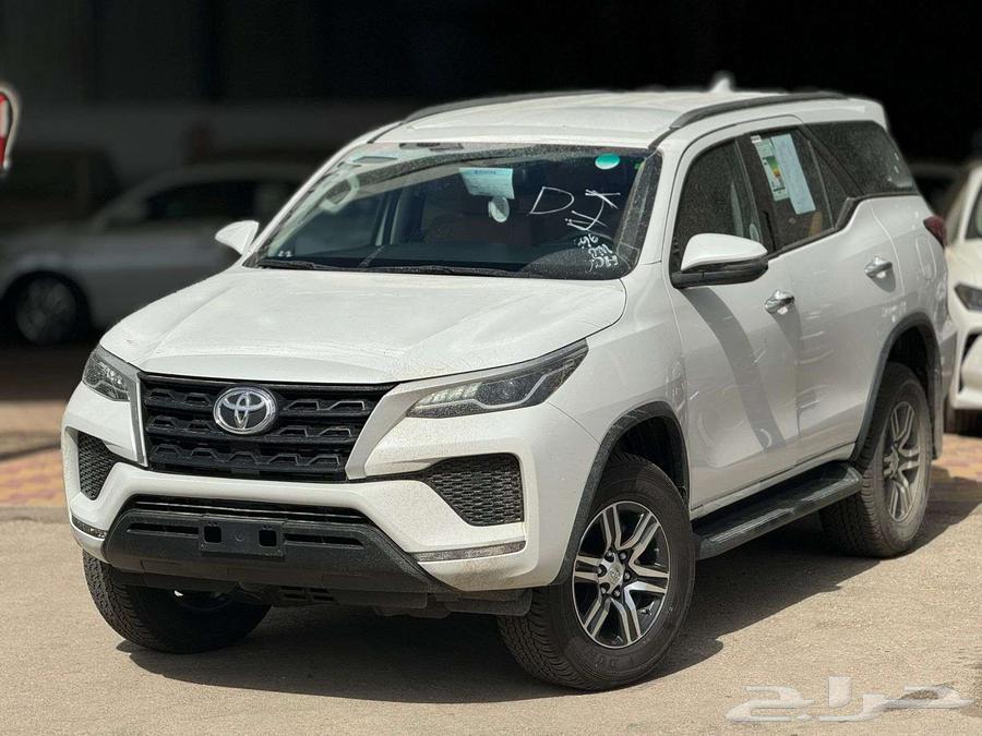 تويوتا فورشنر دبل بنزين gx2 2025 لدي شركة ابن ذياب للسيارات63787654215938110