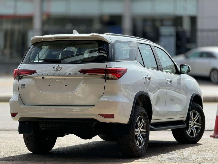 تويوتا فورشنر دبل بنزين gx2 2025 لدي شركة ابن ذياب للسيارات63787654215938111