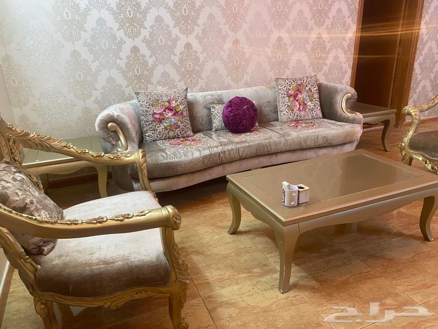 Classic three-piece sofa and three tables with clean fabric from Al-Qathmi63712319506818111