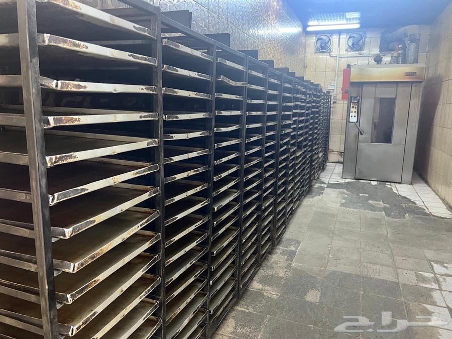 عدة مخبز معمول وشابورة للبيع استخدام مدة بسيطه63713300223233113