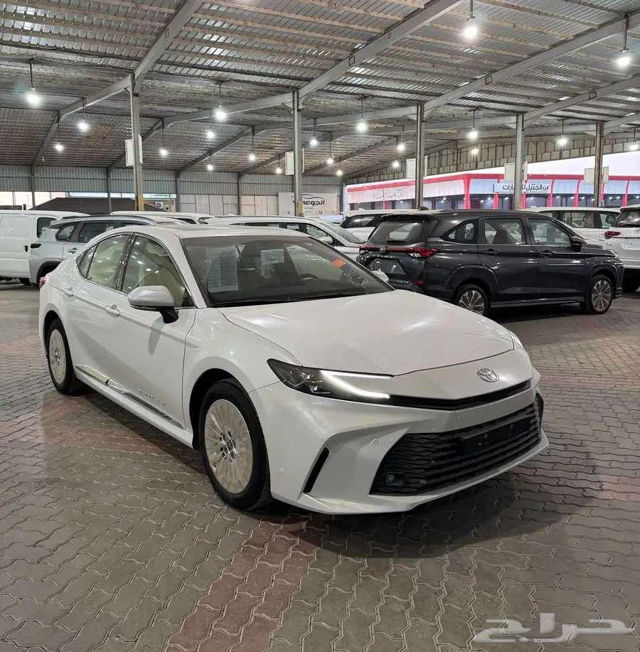 تويوتا كامري LE بنزين نص فل سعودي 202563784185614211110