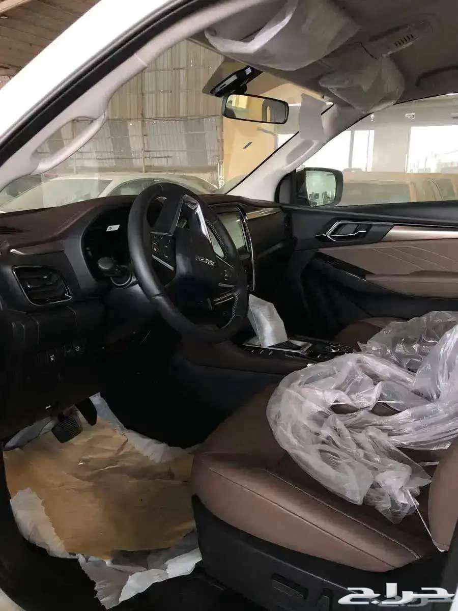 Isuzu MUX Standard Diesel Saudi 2023 Available at Al-Hassan63814416128513114