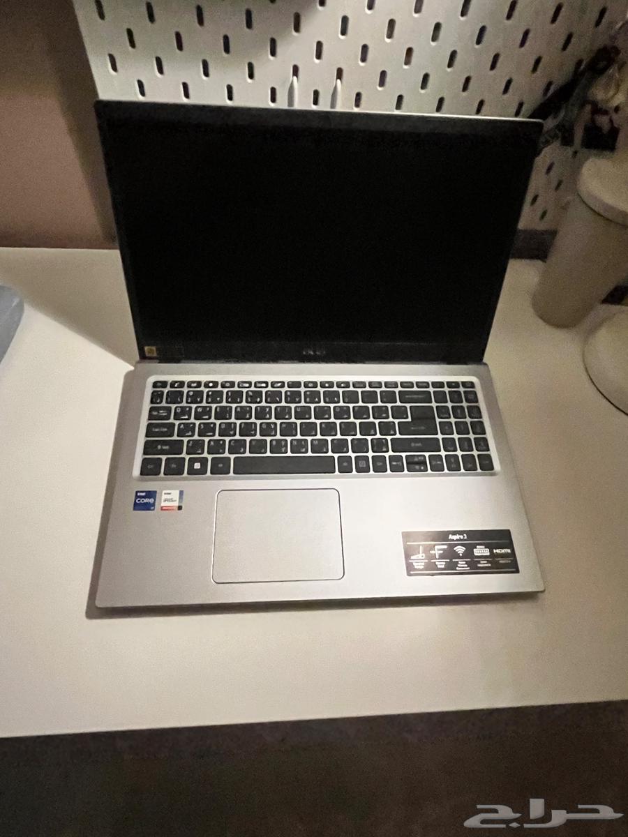 لاب توب كمبيوتر نظيف جدا63619054658435114