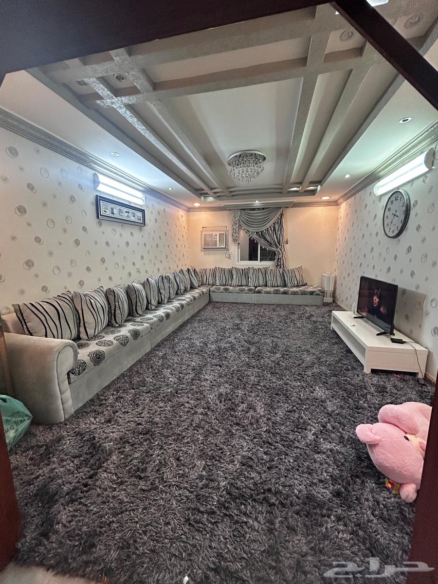 كنب زاوية حرف L بحالة ممتازة نظيف جدا63719313423234112