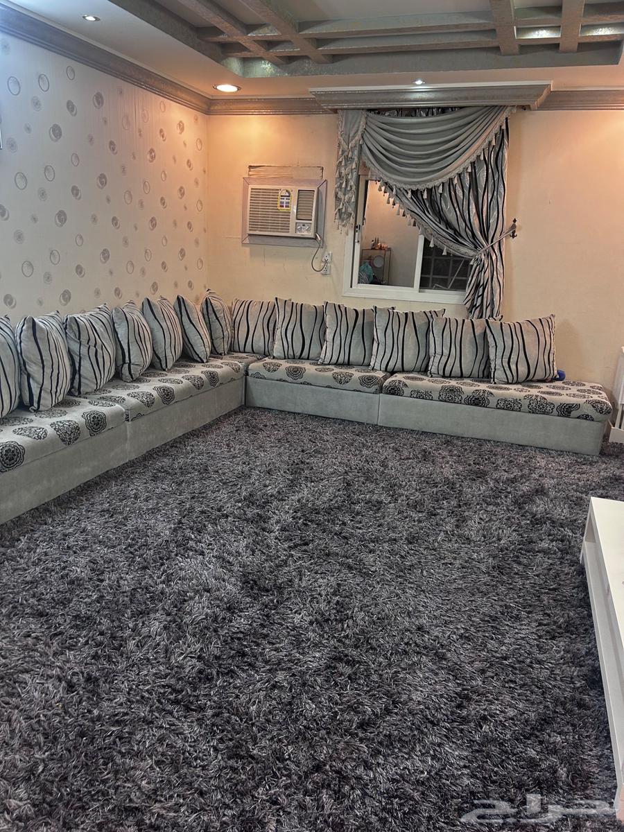 كنب زاوية حرف L بحالة ممتازة نظيف جدا63719313423234110