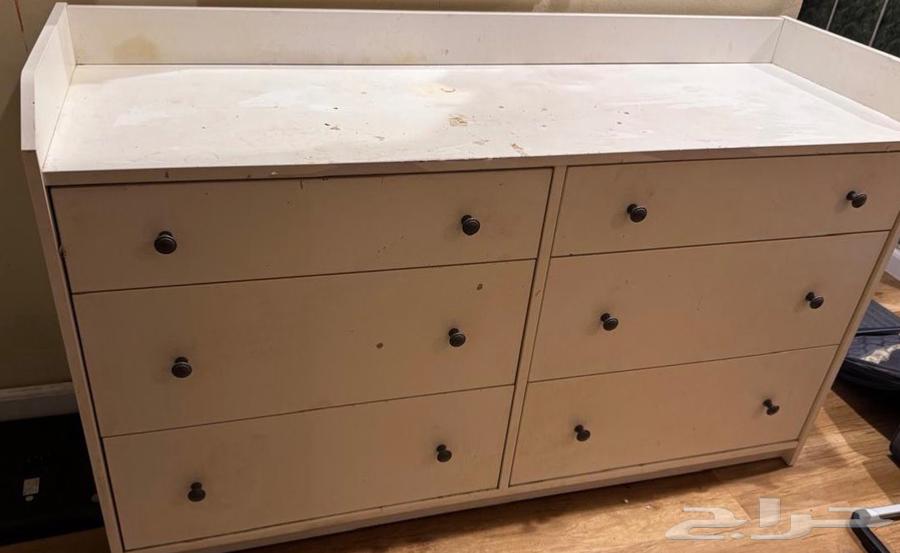 IKEA white table63727730731267110