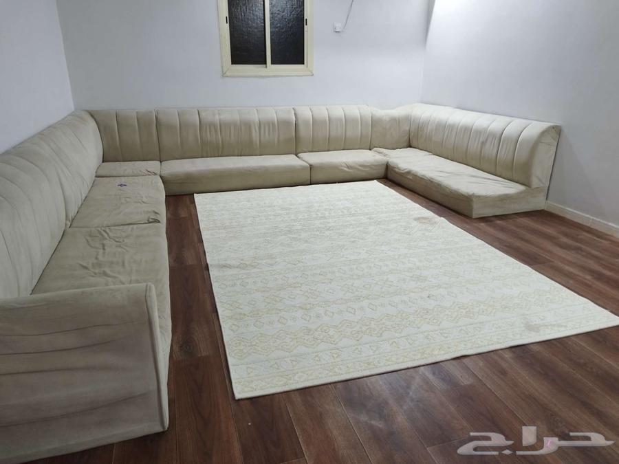 8-piece floor sofa with 4 ottomans, almost new63727551210113110