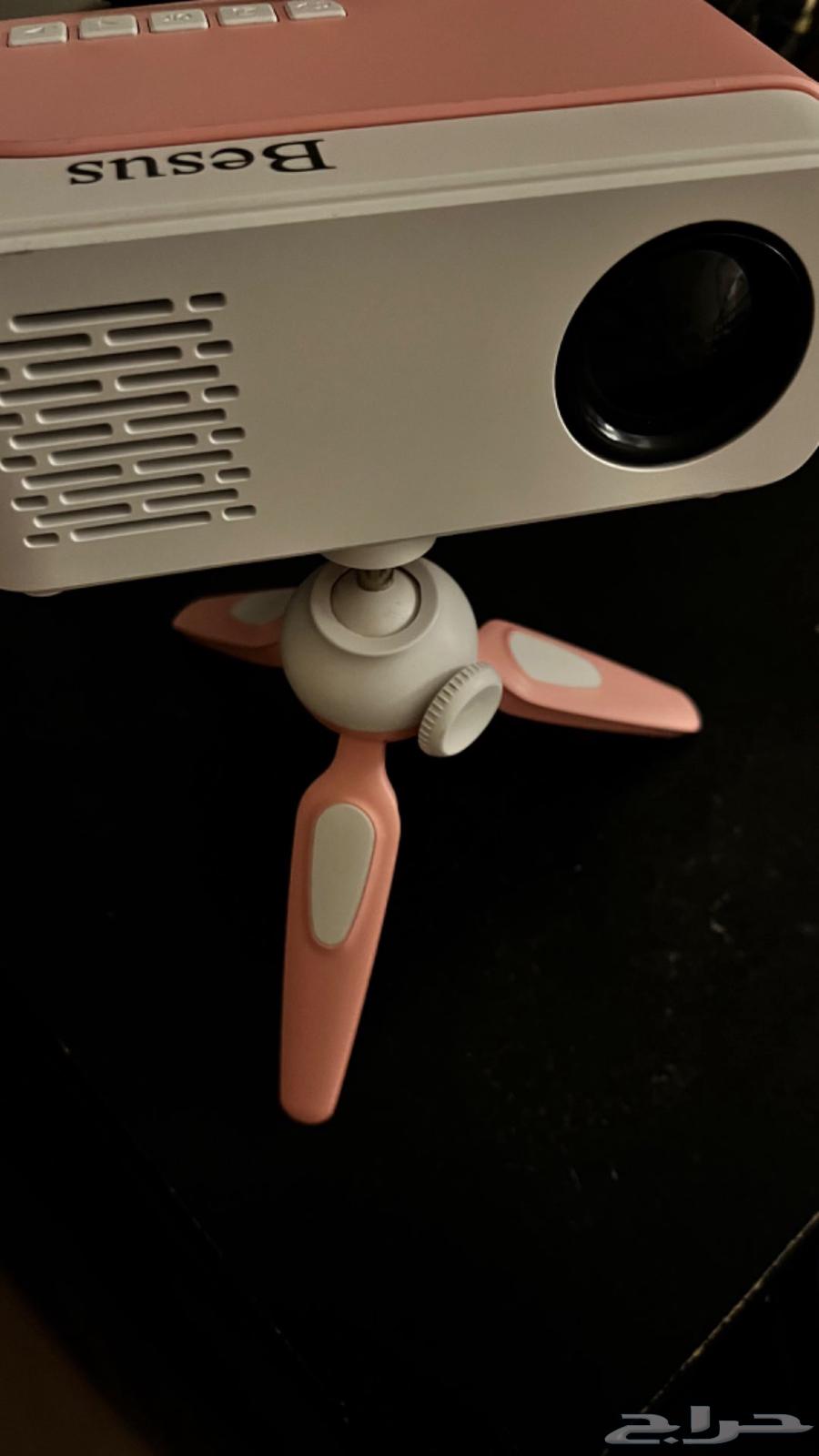 High-quality projector63736126624643111