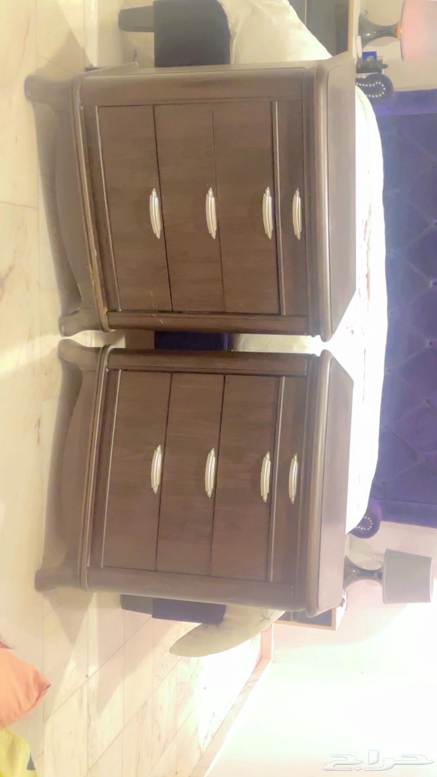 اتنين كومود خاص يغرفه نوم. خشب ممتاز محمل وتقيل63736971213313111