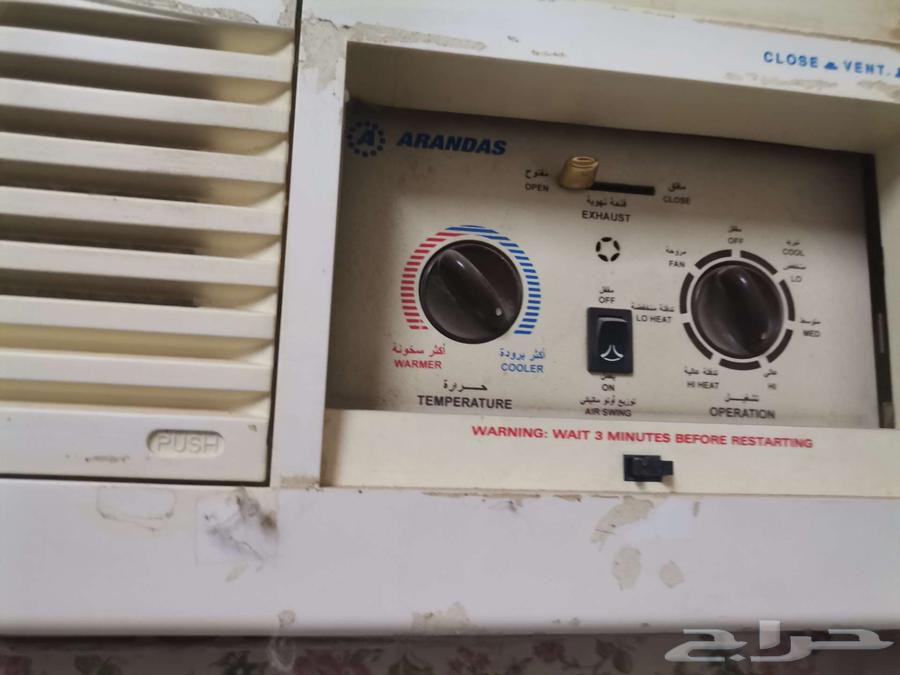 Window air conditioner for sale, good condition, heating and cooling, very light use63732842462978113
