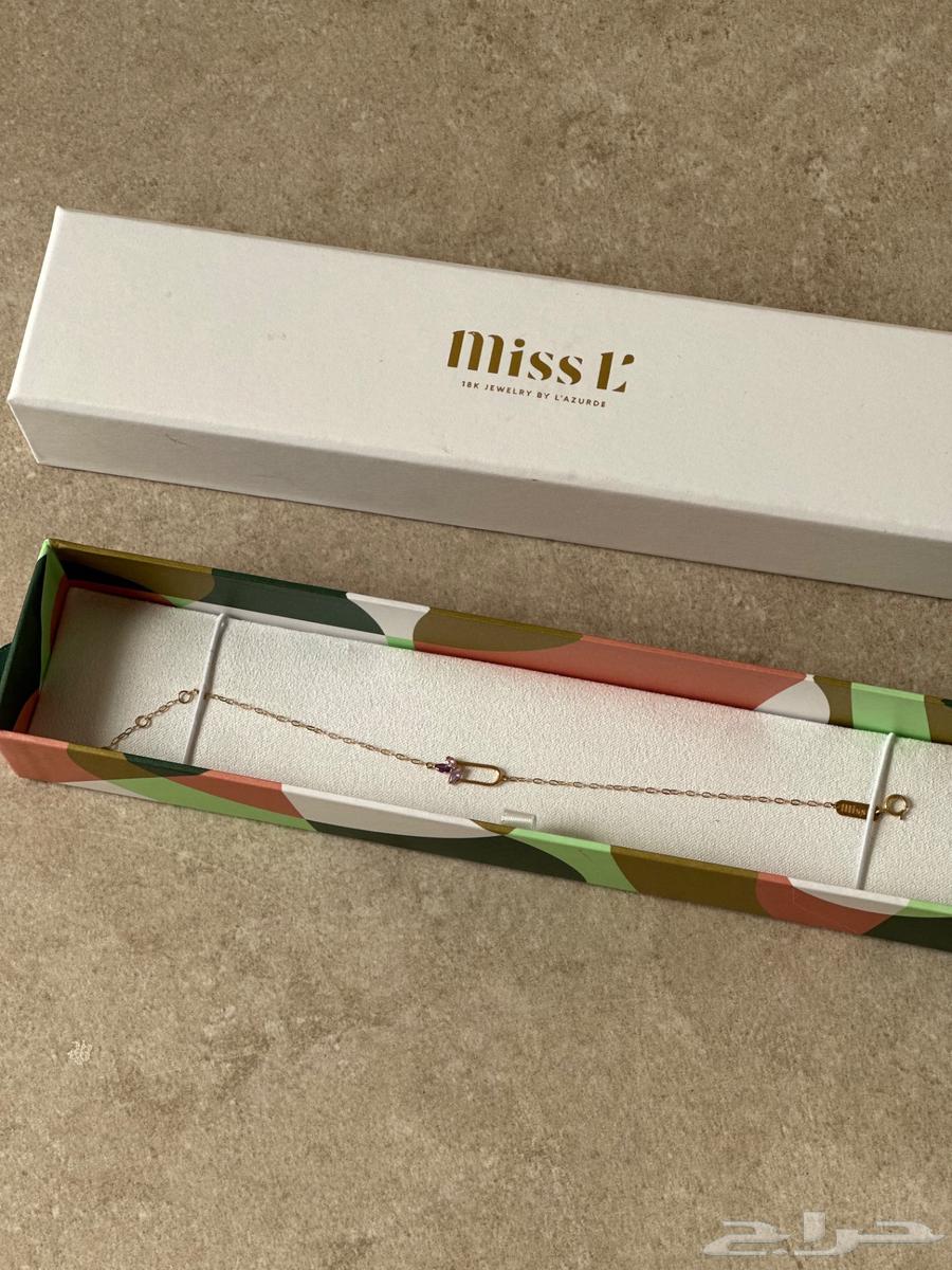 اسوارة ذهب من miss L من لازوردي للبيع63745349749634110