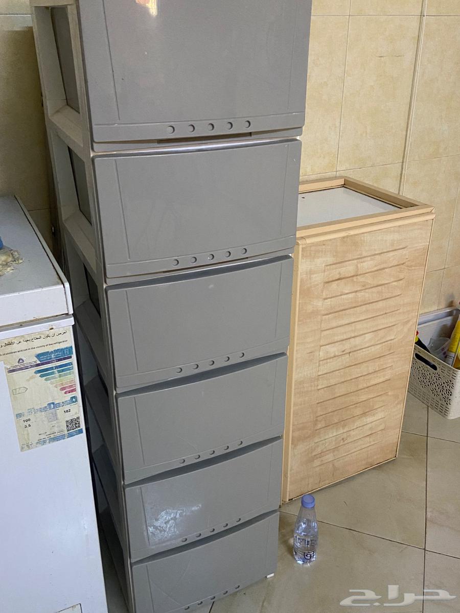 مجموعة اثاث للبيع ادراج طاوله بوتاجاز دولاب63749612789633111