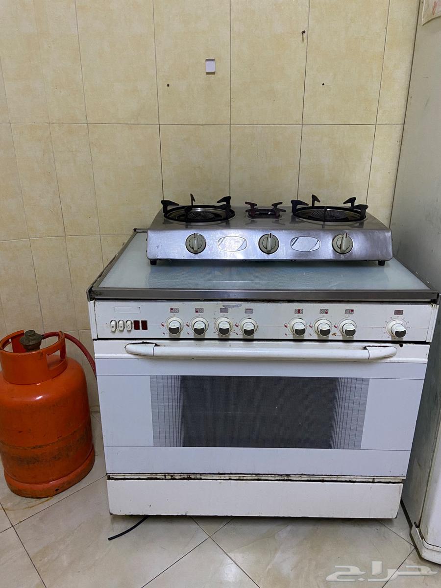 مجموعة اثاث للبيع ادراج طاوله بوتاجاز دولاب63749612789633113