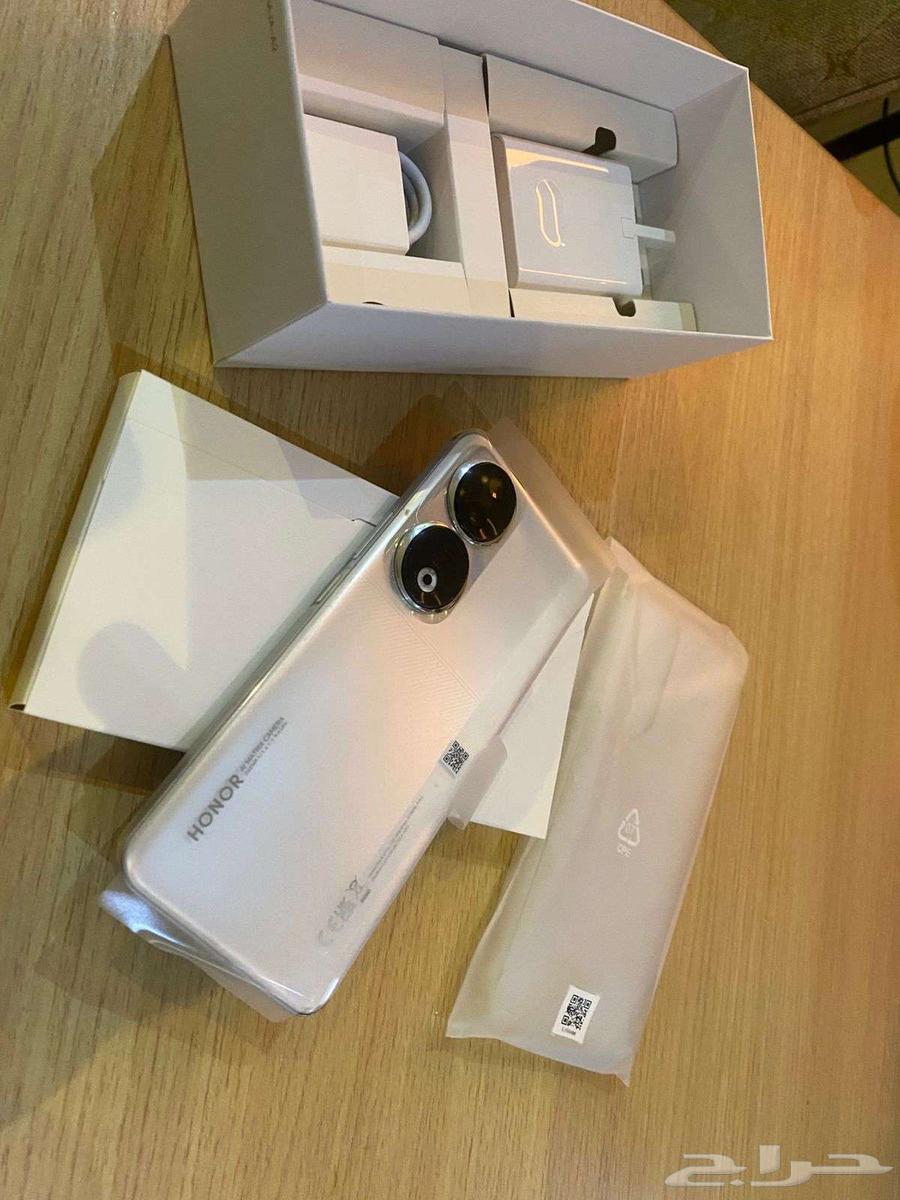 جوال هونر 90 نظيف مثل الجديد بالكرتون 5G 256GB63749043408898112