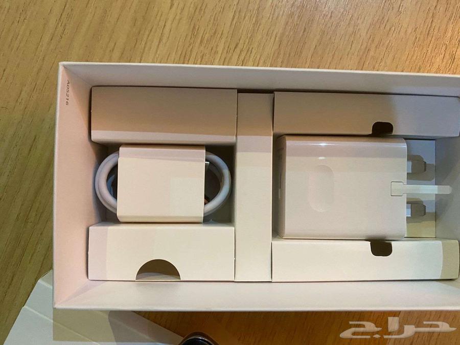 جوال هونر 90 نظيف مثل الجديد بالكرتون 5G 256GB63749043408898114