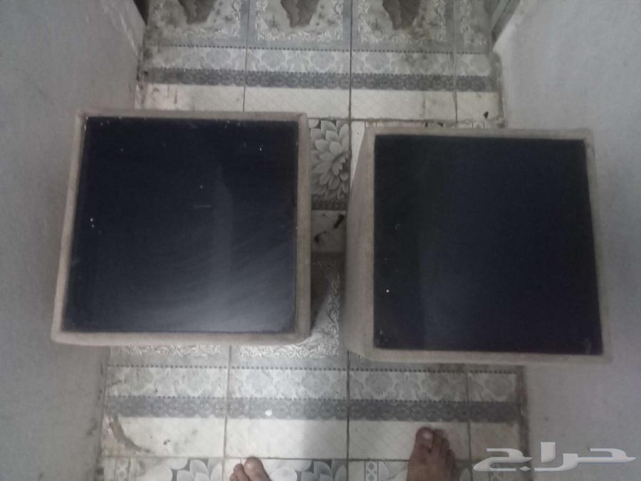 Mini fridge and two small tables63740284006531113