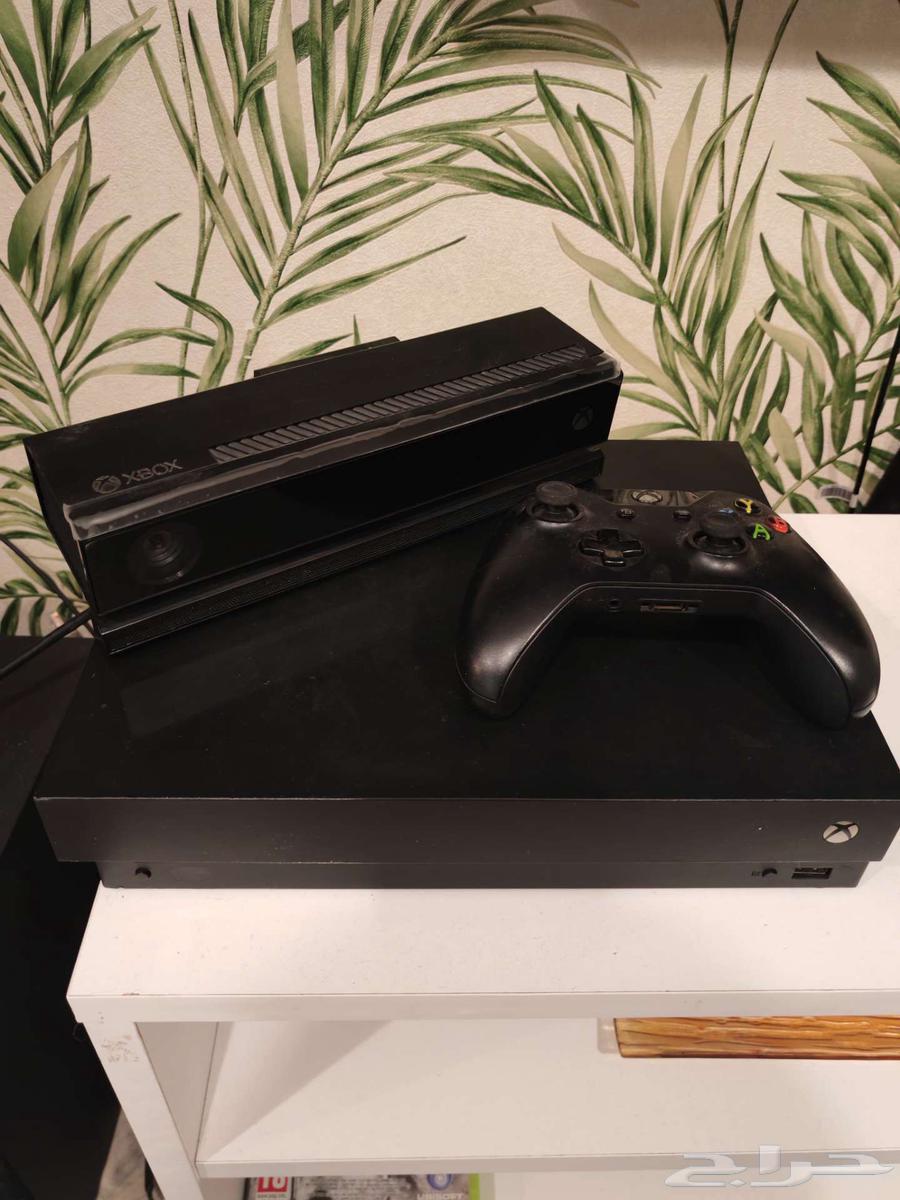 XBOX ONE X with 1TB SSD   Kinect63760295556994112