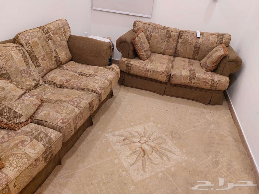 كنب 4 قطع للبيع في جدة والمفارش مجانا63760109126657111