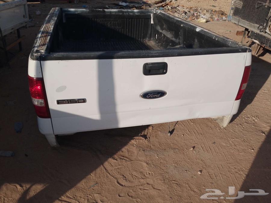 For sale, a clean and intact long bed for a 2005 Ford F15063880230834179111