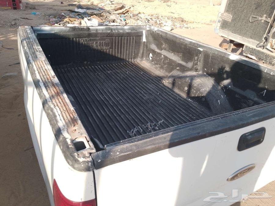 For sale, a clean and intact long bed for a 2005 Ford F15063880230834179110