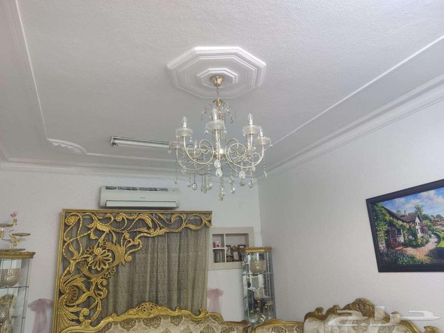 ثرية نجف كريستال 220 واط نظيفة جدا (حي القدس)63762882127233110