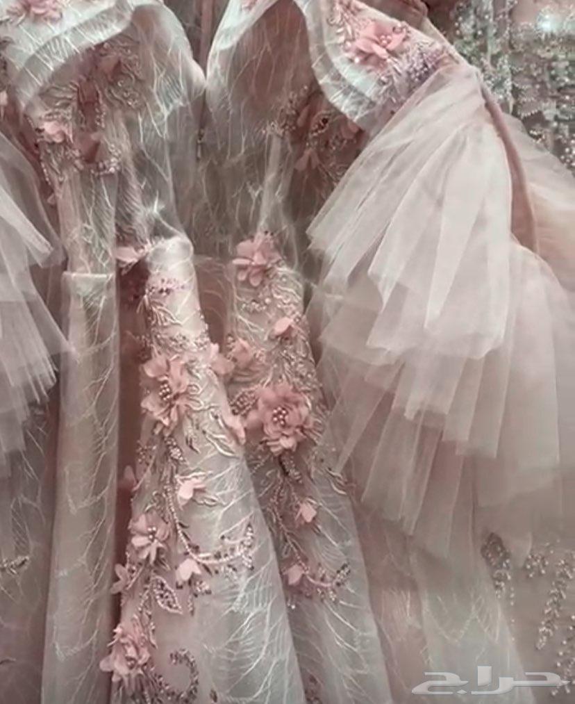 A new dress that has never been worn63619058716675111