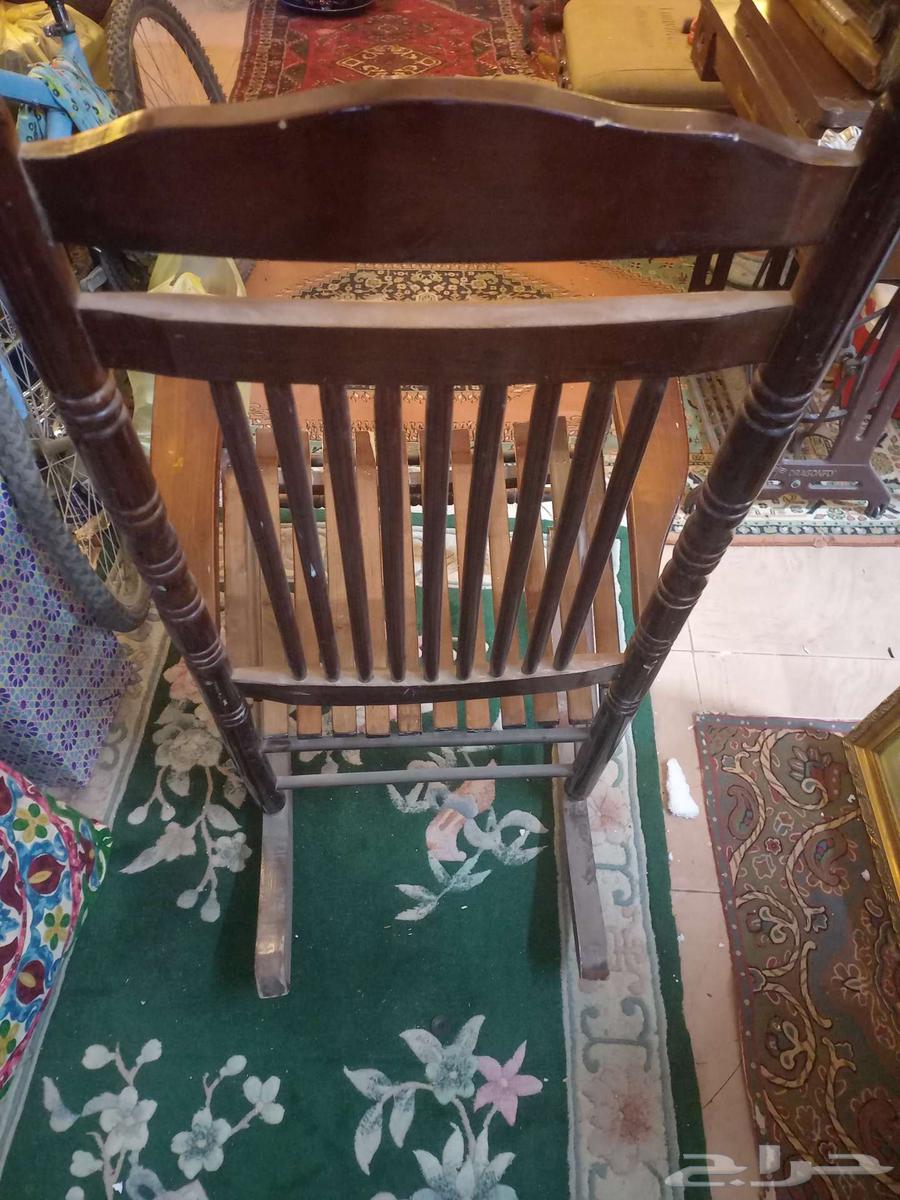 كرسي خشببي هزاز انتيك63764267924995113