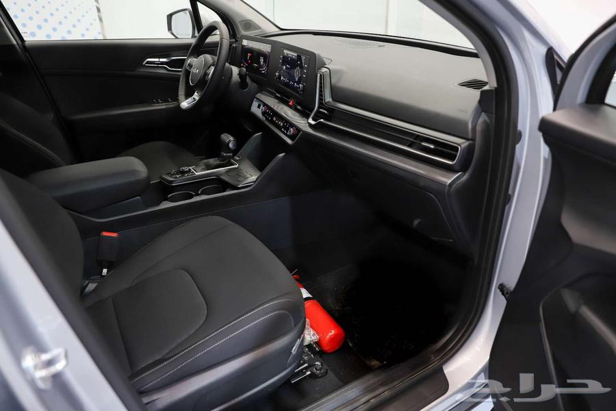 2025 Silver Kia Sportage 1600 Turbo Standard Upgraded Priced at 100,00063618045060099112