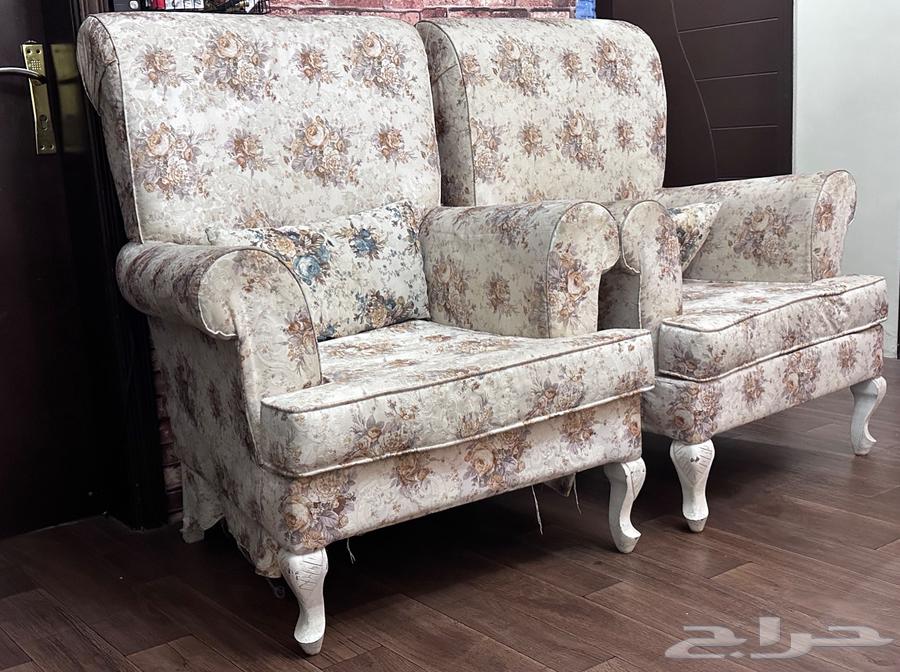 قطعتين كنب مفرد مستعمل نظيف للبيع ب 25063774107360259111