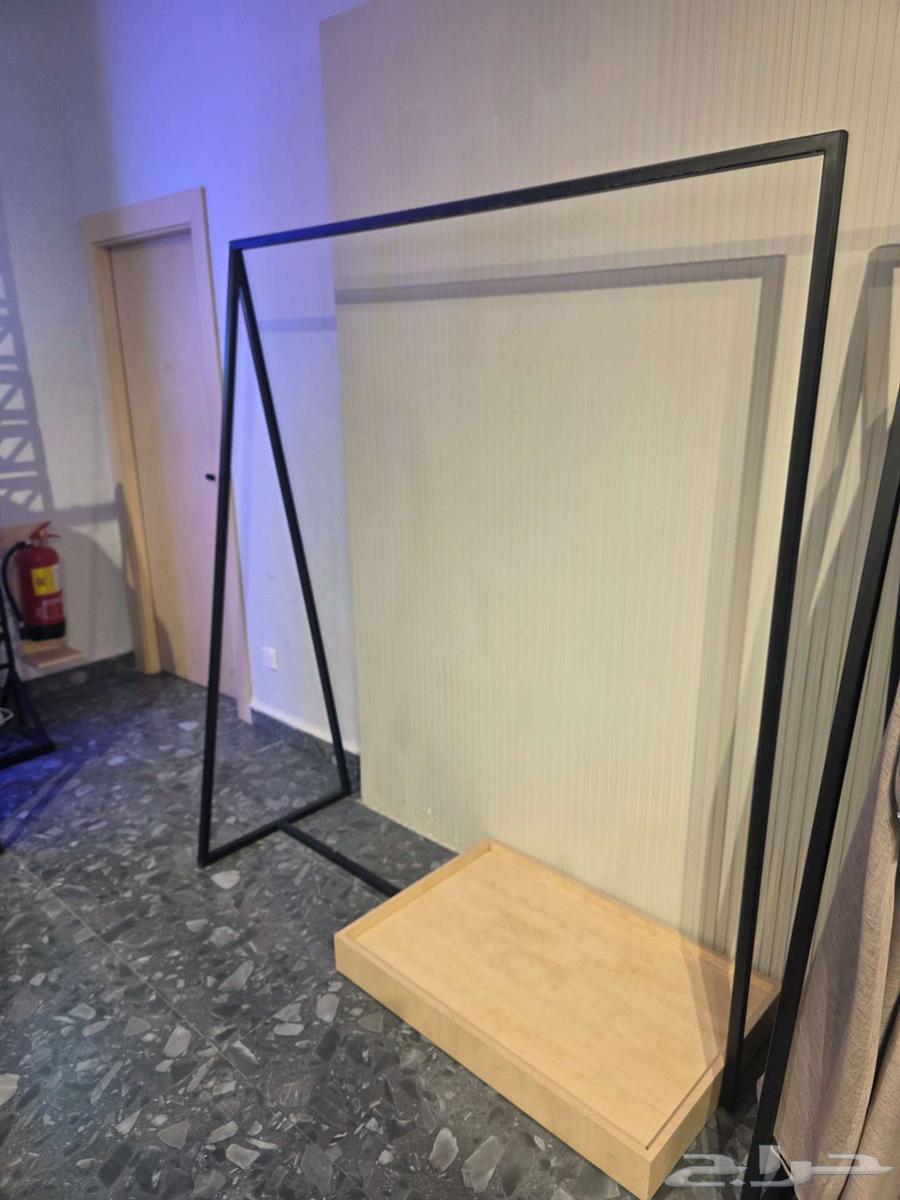 Display racks and tables for sale63779798454019112