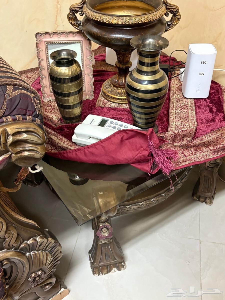 كنب وطاولات مستخدمه للبيع63784215560963113