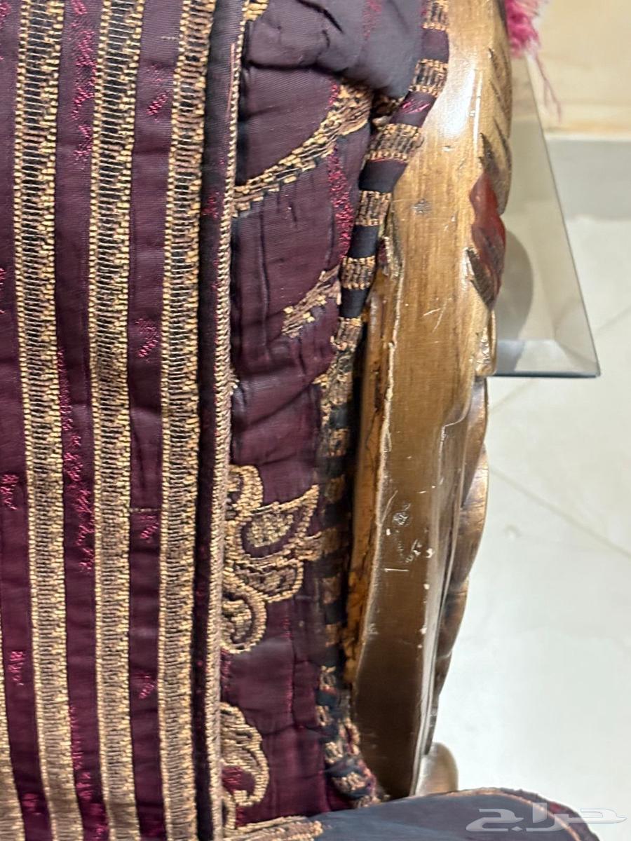 كنب وطاولات مستخدمه للبيع63784215560963114