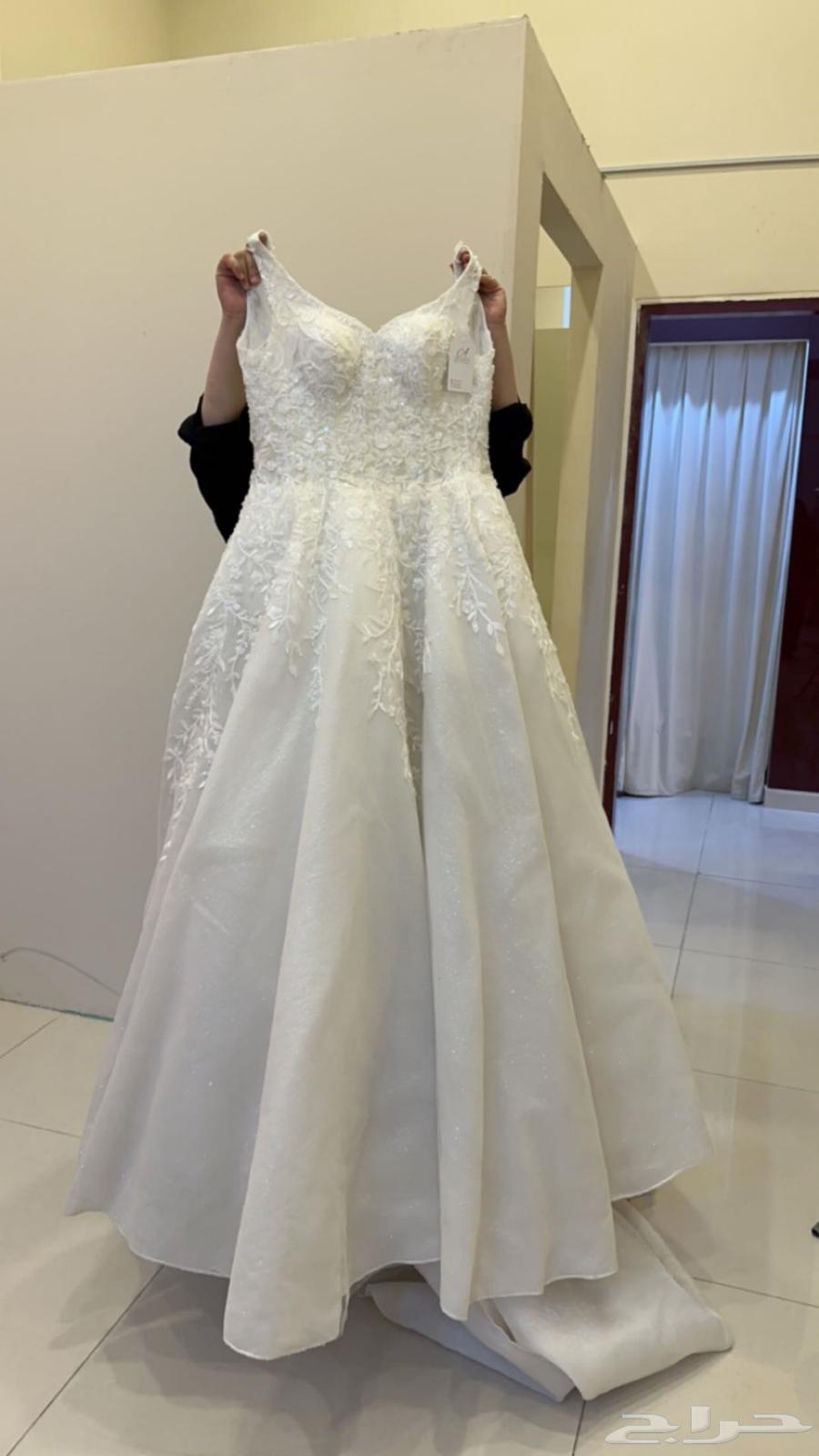 فستان زواج جديد لبسه وحده مع الطرحه والمسكه63776205678082110
