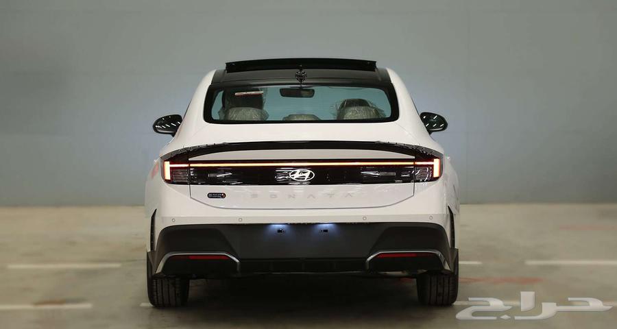 Technology and Elegance in One Car Hyundai Sonata Smart 202563921548498945112