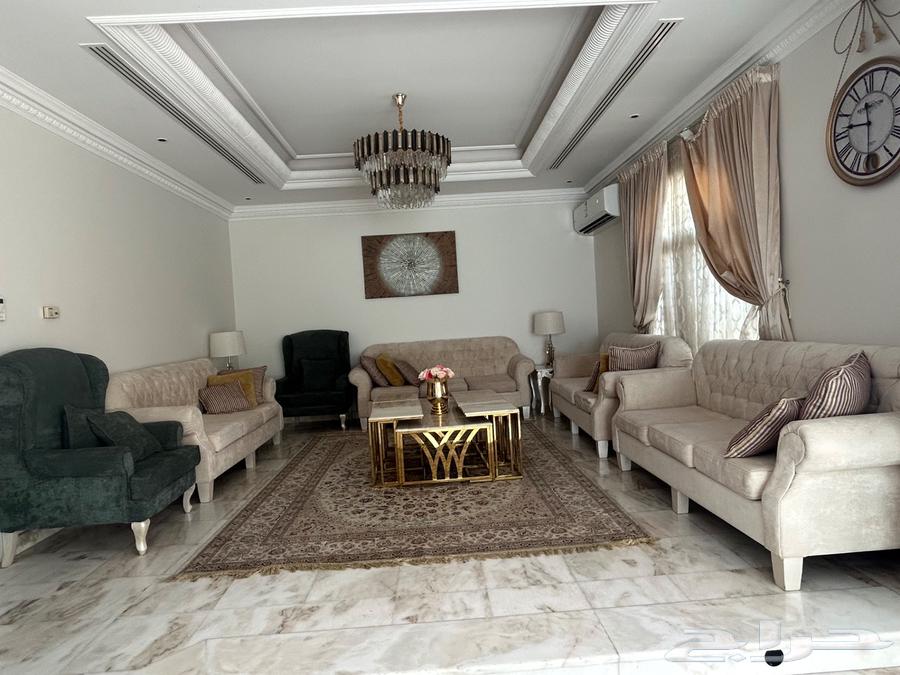 كنب بيج واخضر للبيع63779685842947113